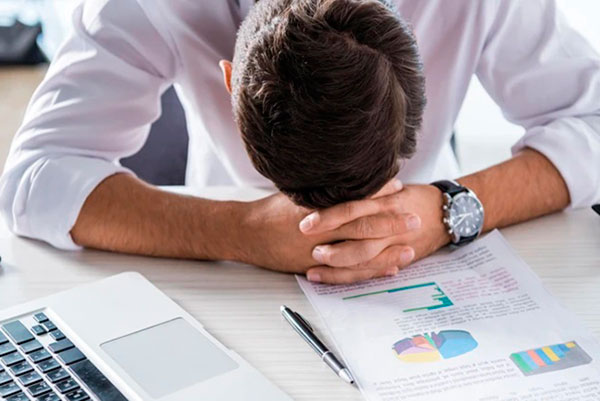 Потеряли работу? Как справиться со стрессом и двигаться дальше